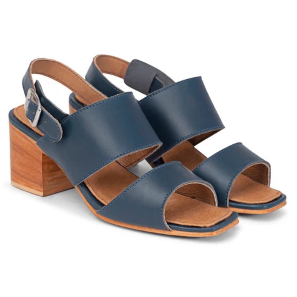 Adelante Shoe Co. Teal Leather Sandals - Size 5 Serena Handmade